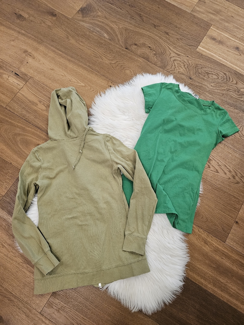 Vintage Women’s Green Short-Sleeve Tee & Olive Hoodie Layering Set